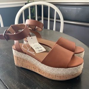 Universal Thread Size 7 Platform Wedges